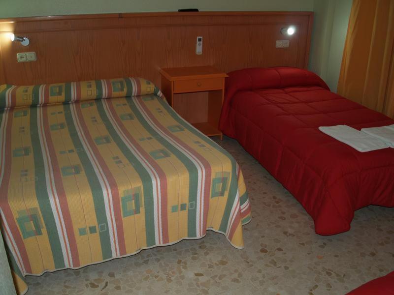Hostal Carlos III El Ejido Exterior foto