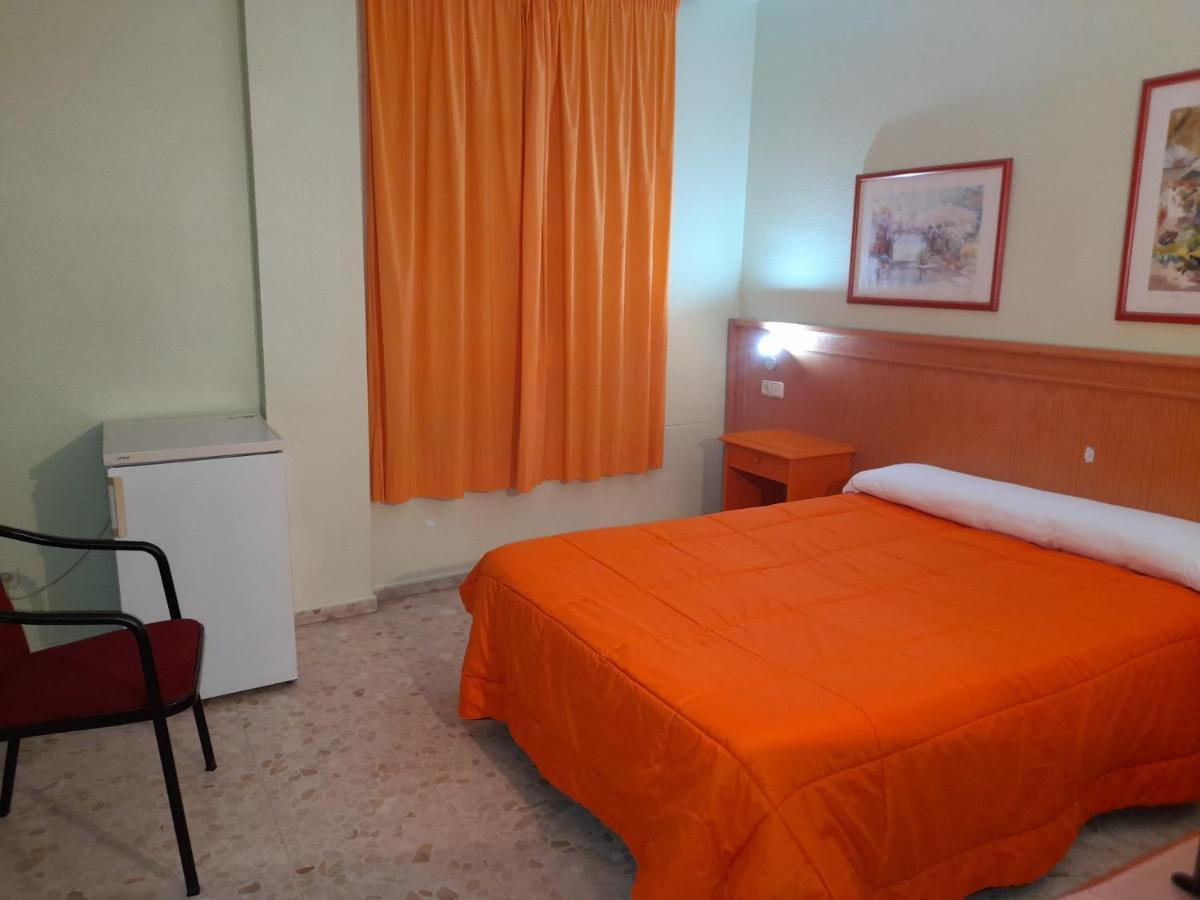 Hostal Carlos III El Ejido Exterior foto